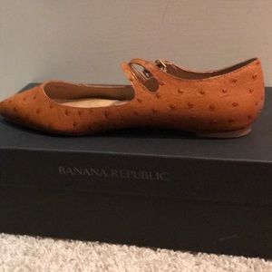 Banana republic Adana flat